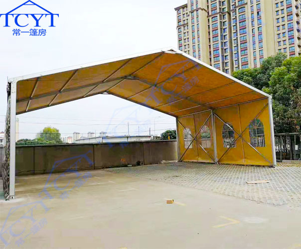 為科技企業(yè)定制的迷彩倉(cāng)儲(chǔ)篷房